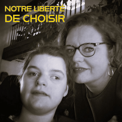 Photo d'Amarantha Bourgeois et de sa fille polyhandicapée, Lucy, avec pour totre 