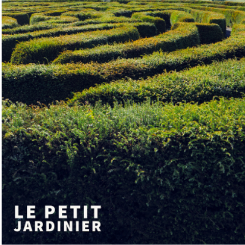 Photo d'un labyrinthe en buis avec pour titre "Le petit jardinier"